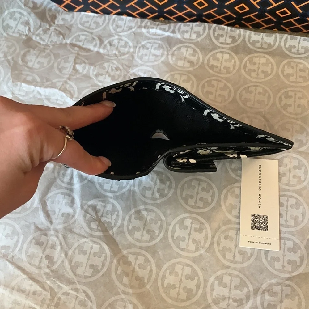 Tory Burch tory burch
